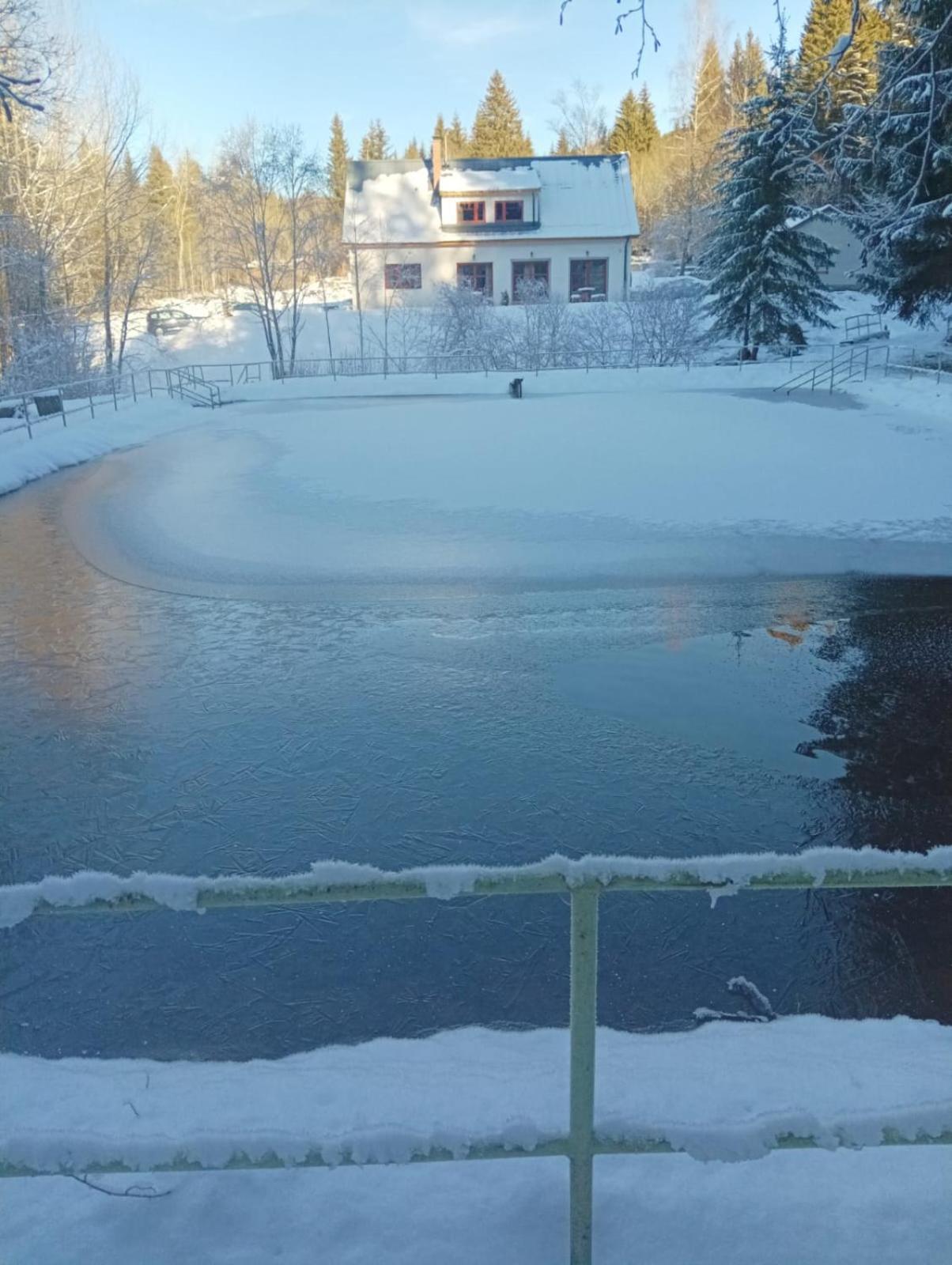 Apartmány Na samotě Kubova Huť Exteriér fotografie
